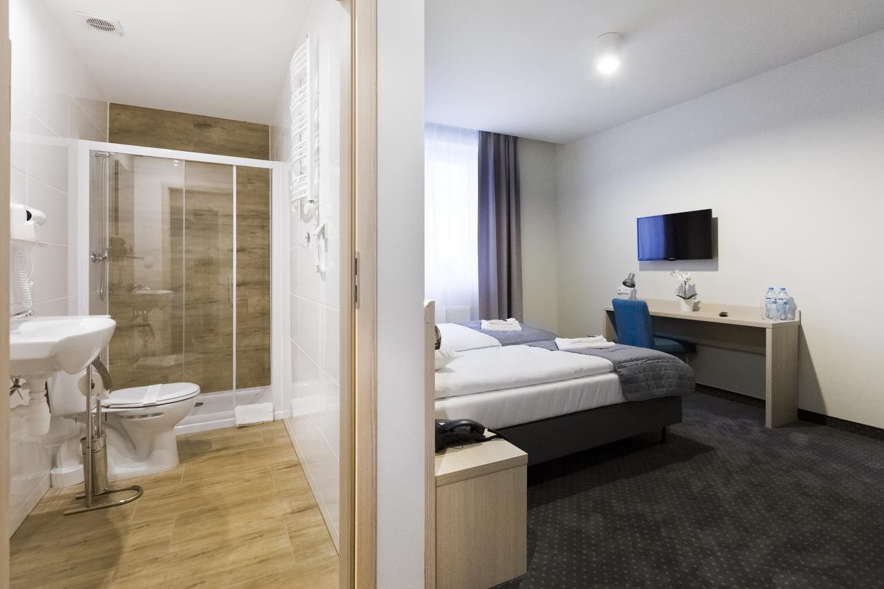Hotel Silver บิดกอชซ์ ภายนอก รูปภาพ